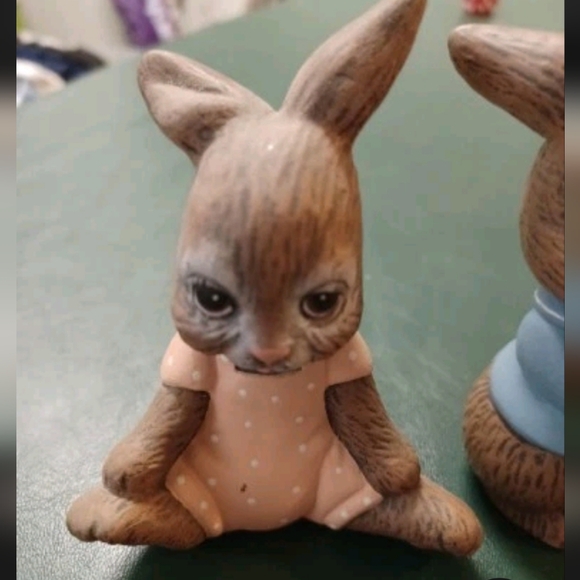 Hand painted ceramic bunnies - Picture 2 of 7